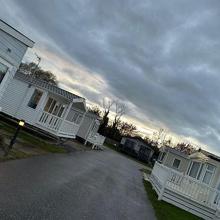 Willa Luxurious 6 Berth Swift Bordeaux On Lyons Robin Hood Rhyl Meliden Zewnętrze zdjęcie